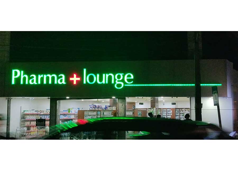 Pharma + Lounge