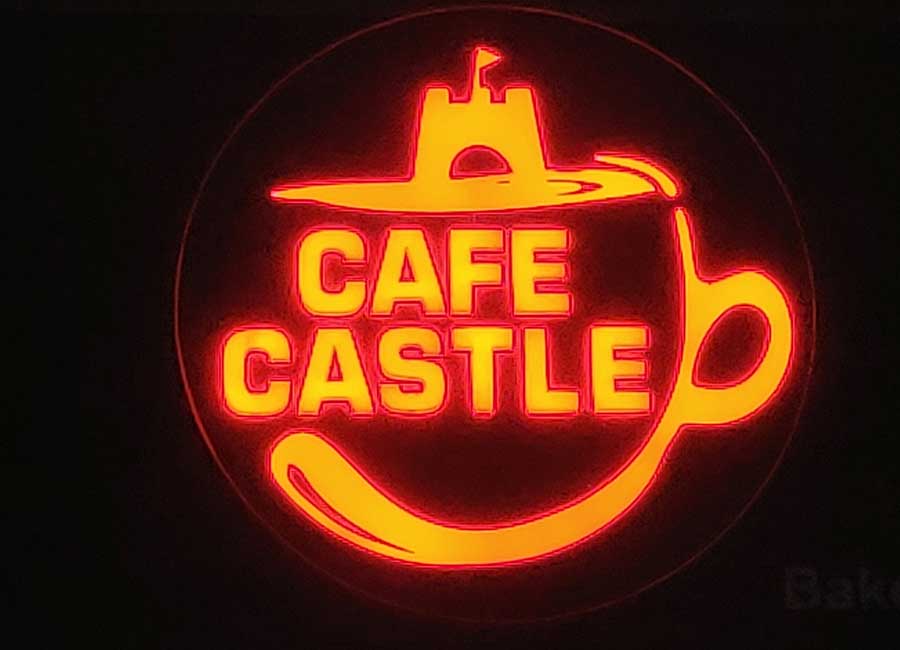 Cafe Castle 